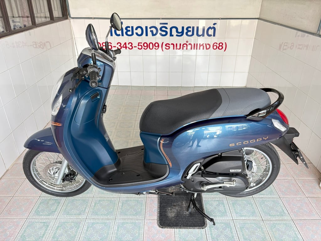 Scoopy-i รถบ้านแท้ มือเดียว สภาพเดิม ใช้งานน้อย ชุดสีสวย เอกสารครบ จัดส่งได้ทั่วไทย มีเก็บปลายทาง วิ่ง8000 ปี64