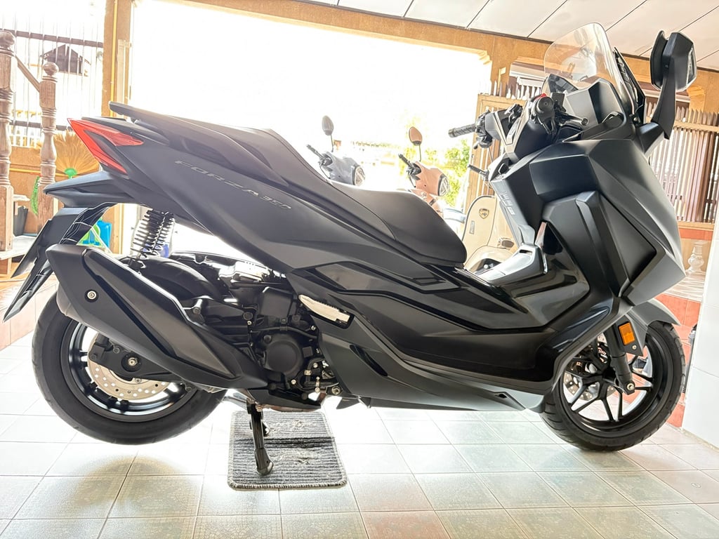 Honda Forza350 วิ่ง 8000 โล ปี66