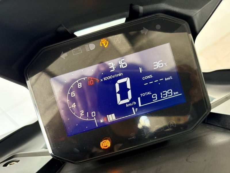 Honda ADV160 วิ่ง 9000 โล ปี66 Honda ADV160 วิ่ง 9000 โล ปี66