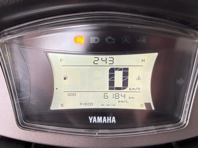 N-Max รถมือเดียว ใช้งานน้อย ไม่เคยล้ม สภาพมือ1 สีเดิมโรงงาน ชุดสีไร้รอย จัดส่งได้ทั่วไทย วิ่ง6000 ปี66