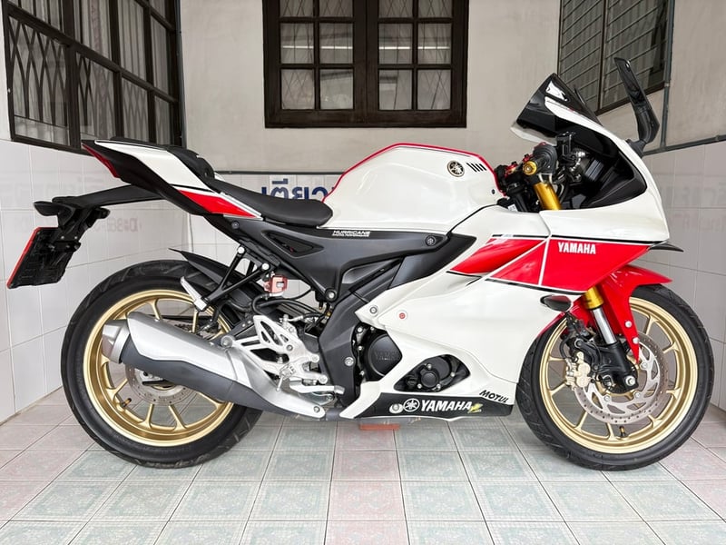 Yamaha R15M ABS Connected Yamaha R15M ABS Connected