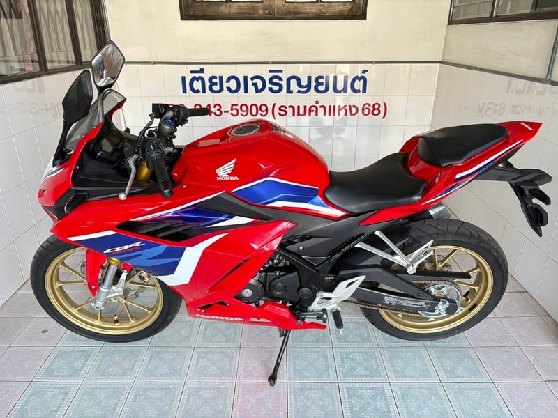 Honda CBR150 ABS วิ่ง 6000 โล ปี67 Honda CBR150 ABS วิ่ง 6000 โล ปี67
