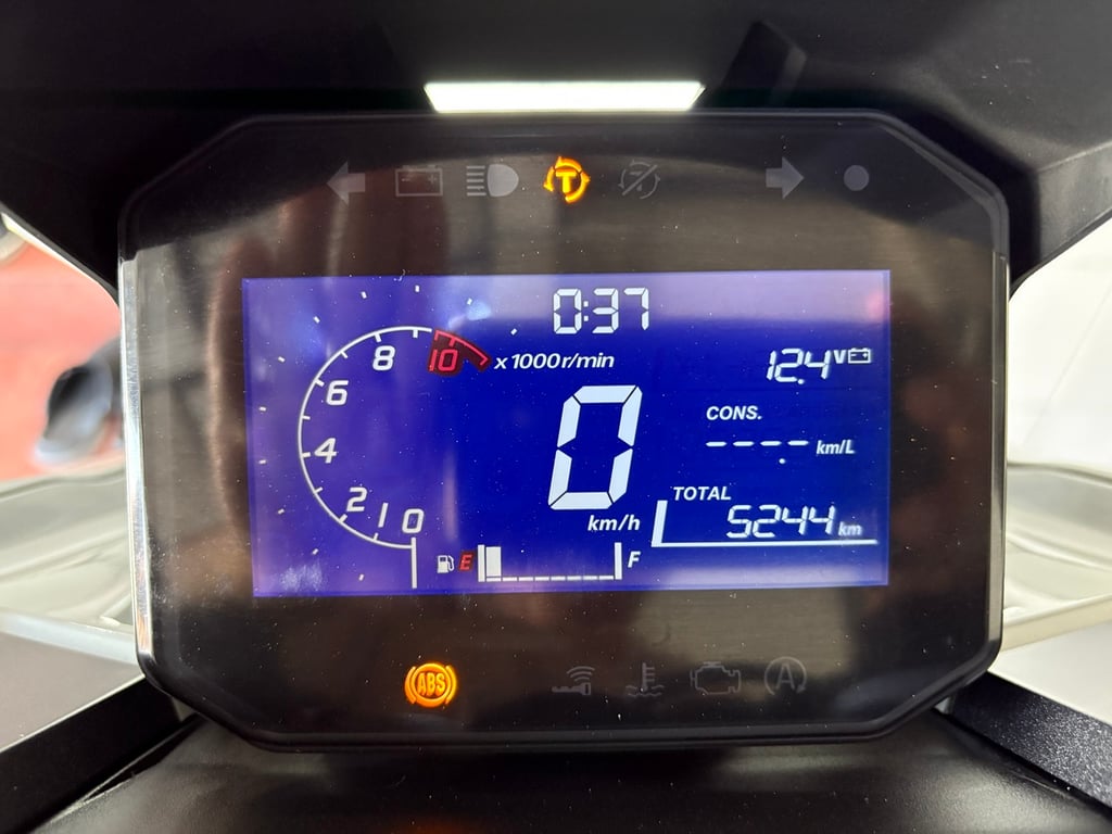 Honda ADV160 วิ่ง 5000 โล ปี67 Honda ADV160 วิ่ง 5000 โล ปี67