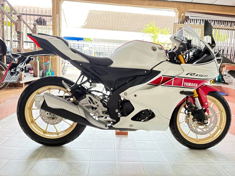 R15M Connected ABS ตัวTop สภาพเดิมศูนย์ ไม่ล้ม ไม่ชน เจ้าของเก่าดูแลดี มีรับประกัน ผ่อนได้ ดาวน์ต่ำ วิ่ง4000 ปลายปี67