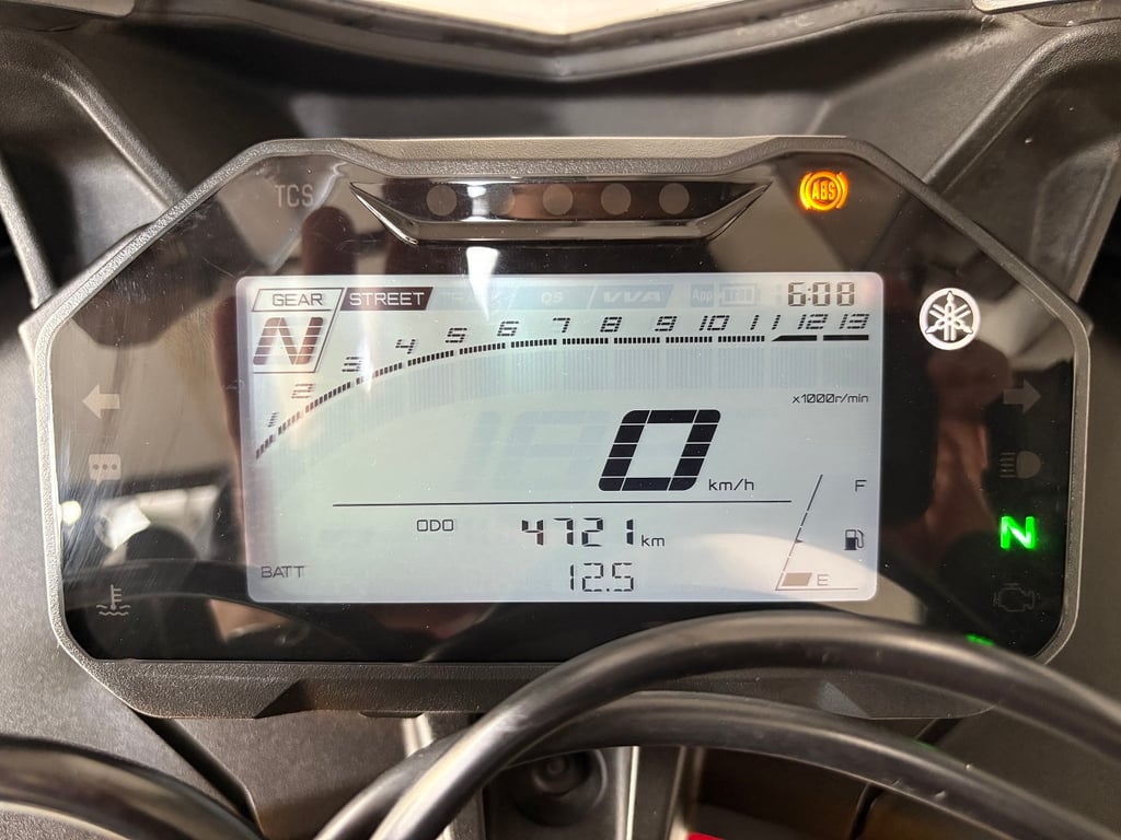 R15M Connected ABS ตัวTop สภาพเดิมศูนย์ ไม่ล้ม ไม่ชน เจ้าของเก่าดูแลดี มีรับประกัน ผ่อนได้ ดาวน์ต่ำ วิ่ง4000 ปลายปี67