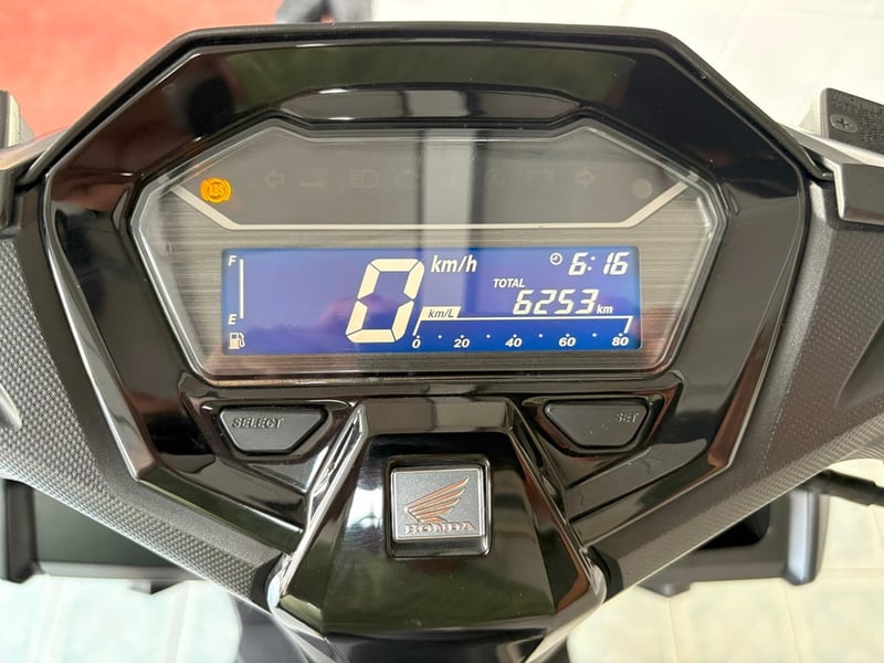 Honda Click160i ABS  วิ่ง6000  โล ปี66