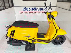 V200 GP เอกสารครบ สีเดิมบางๆ ตัวถังไม่มีสนิม สภาพพร้อมใช้ จัดส่งได้ มีเก็บปลายทาง ผ่อนได้ทั่วไทย วิ่ง9000 ปลายปี64