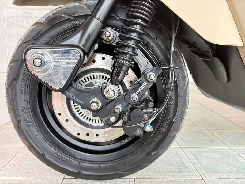 Lambretta X300 SR วิ่ง 9000 โล ปี67 Lambretta X300 SR วิ่ง 9000 โล ปี67