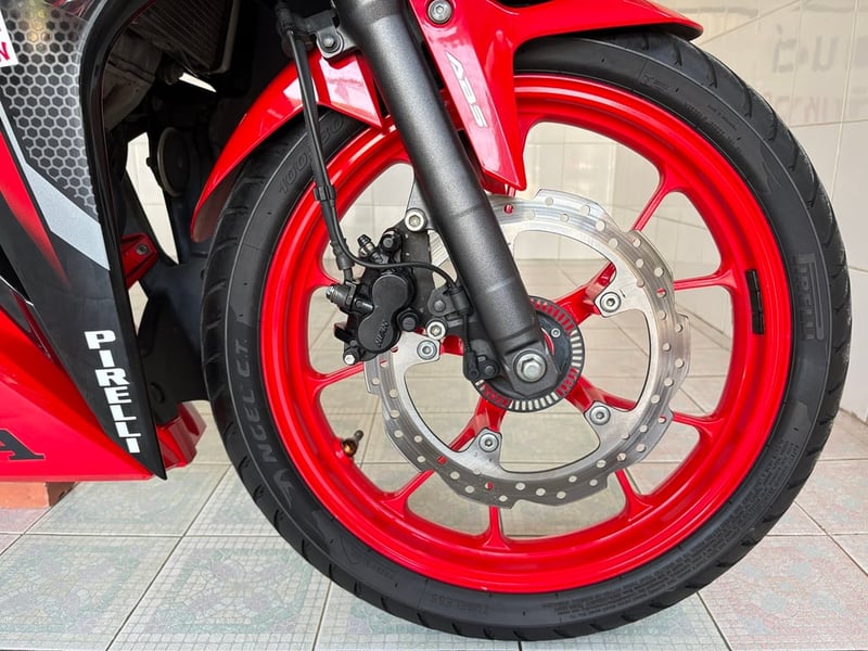 Honda CBR150 ABS วิ่ง 10000 โล ปี65 Honda CBR150 ABS วิ่ง 10000 โล ปี65