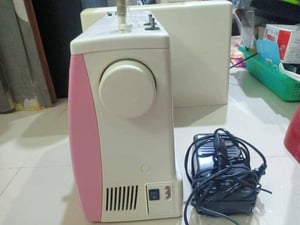 จักรเย็บผ้าไฟฟ้า มือ2 สภาพ 95%