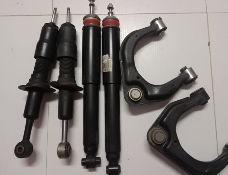 โช๊ค+ปีกนกบน ford Everest 2018