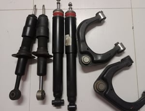 โช๊ค+ปีกนกบน ford Everest 2018