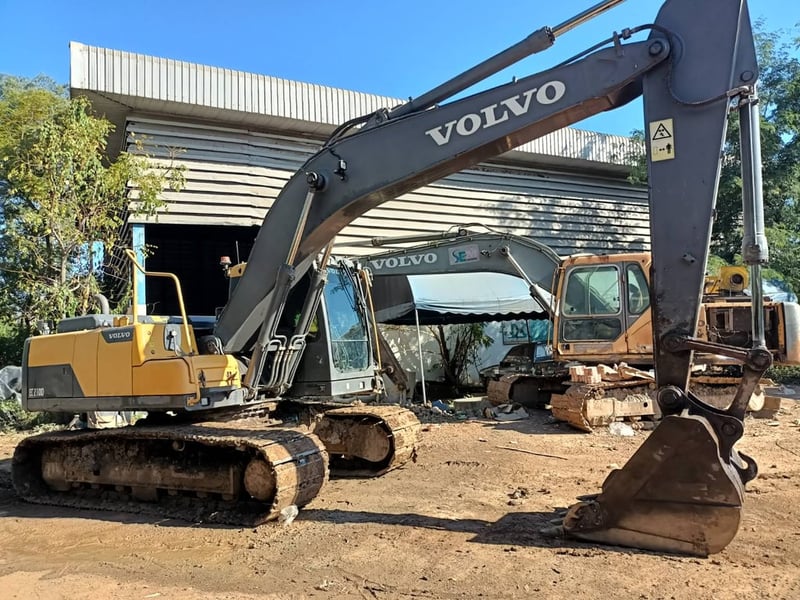ขายแบคโฮ วอลโว่ EC210D สภาพดีพร้อมใช่งานยาวๆชั่วโมงใช่งานน้อย 5000+ ชั่วโมง ขายแบคโฮ วอลโว่ EC210D สภาพดีพร้อมใช่งานยาวๆชั่วโมงใช่งานน้อย 5000+ ชั่วโมง