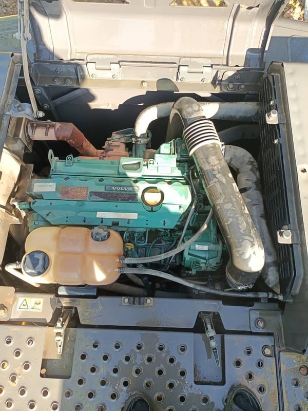 ขายแบคโฮ วอลโว่ EC210D สภาพดีพร้อมใช่งานยาวๆชั่วโมงใช่งานน้อย 5000+ ชั่วโมง ขายแบคโฮ วอลโว่ EC210D สภาพดีพร้อมใช่งานยาวๆชั่วโมงใช่งานน้อย 5000+ ชั่วโมง