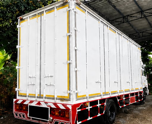 NISSAN UD PKB 216แรงม้า รถบรรทุก 6ล้อ ตู้แห้ง ปี2004 เลขไมล์ 519,000 กม. NISSAN UD PKB 216แรงม้า รถบรรทุก 6ล้อ ตู้แห้ง ปี2004 เลขไมล์ 519,000 กม.