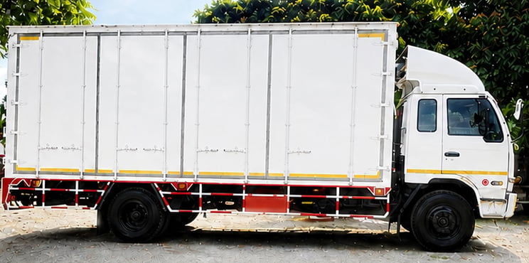NISSAN UD PKB 216แรงม้า รถบรรทุก 6ล้อ ตู้แห้ง ปี2004 เลขไมล์ 519,000 กม. NISSAN UD PKB 216แรงม้า รถบรรทุก 6ล้อ ตู้แห้ง ปี2004 เลขไมล์ 519,000 กม.