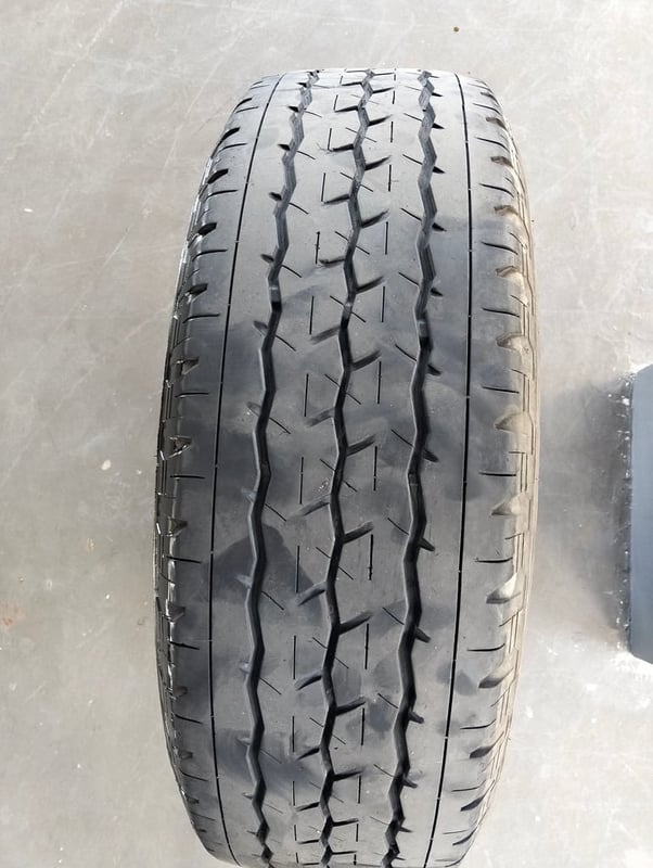 ขายยางมี1เสีย