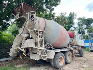 HINO ZM3032-12717 260แรงม้า รถบรรทุก 10ล้อ โม่ผสมปูน ปี1994 เลขไมล์น้อยกว่า 800,000 กม.