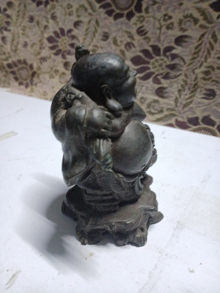 พระพุทธรูปทองเหลืองมงคลเสริมฮวงจุ้ยจีน