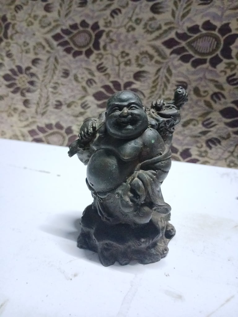 พระพุทธรูปทองเหลืองมงคลเสริมฮวงจุ้ยจีน