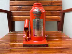 แม่แรงโยก เก่าญี่ปุ่น ขนาด 15 ตัน แม่แรงโยก เก่าญี่ปุ่น ขนาด 15 ตัน