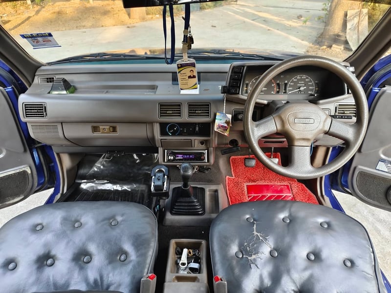 ขายรถ ISUZU CAMEO ปี 1995