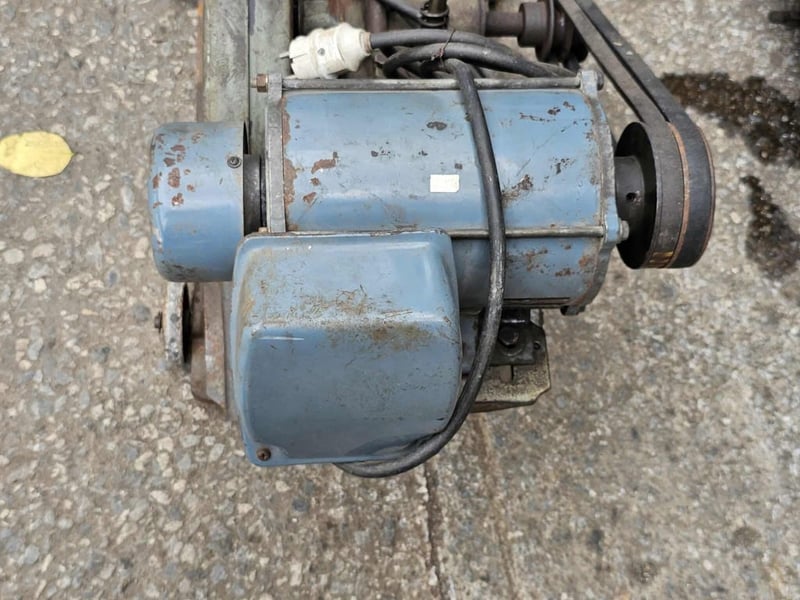 แท่นตัดเหล็กไฟเบอร์ ยี่ห้อ  Winner 16 นิ้ว