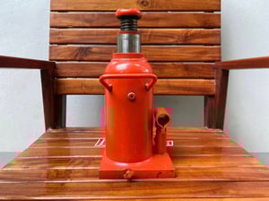 แม่แรงโยก เก่าญี่ปุ่น ขนาด 15 ตัน แม่แรงโยก เก่าญี่ปุ่น ขนาด 15 ตัน