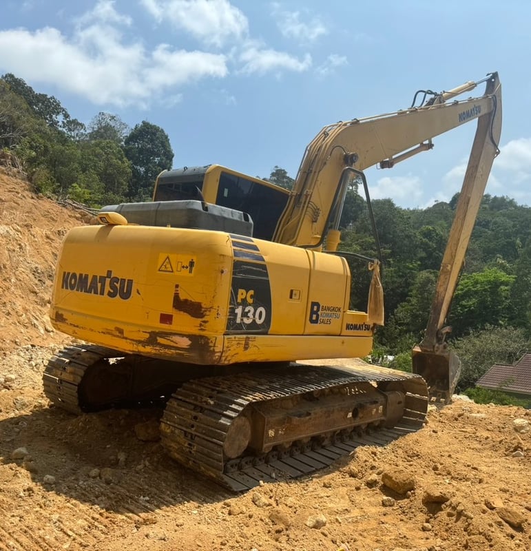 ขายรถแบคโฮปูมยาว 12เมตร PC130-8 ทำงาน 4,600ชั่วโมง สวยๆเล่ม เน้นโทร 099-4982892