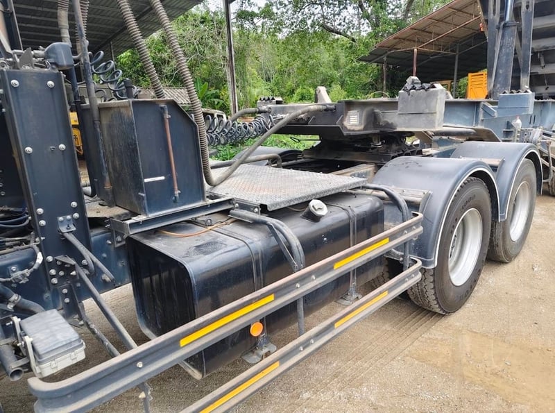 ขายรถ10ล้อหัวลาก ISUZU 360ปี61 สวยมาก เน้นโทร 099-4982892 ขายรถ10ล้อหัวลาก ISUZU 360ปี61 สวยมาก เน้นโทร 099-4982892