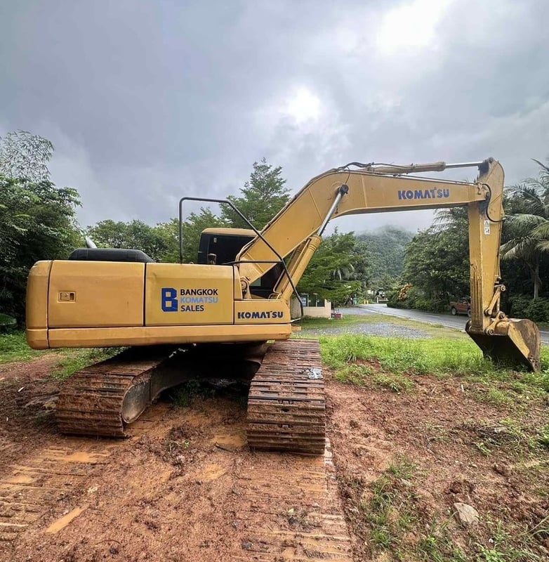 ขายรถแบคโฮ PC200-7A ทำงาน 11,000ชั่วโมง เล่ม เน้นโทร 099-4982892 ขายรถแบคโฮ PC200-7A ทำงาน 11,000ชั่วโมง เล่ม เน้นโทร 099-4982892