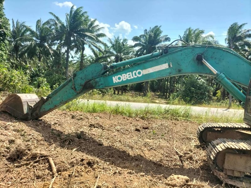 ขายรถแบคโฮ SK200 YN10 เล่ม พร้อมใช้ เน้นโทร 099-4982892 ขายรถแบคโฮ SK200 YN10 เล่ม พร้อมใช้ เน้นโทร 099-4982892