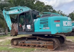 ขายรถแบคโฮ SK200-10 ทำงาน 10,000ชั่วโมง เน้นโทร 099-4982892