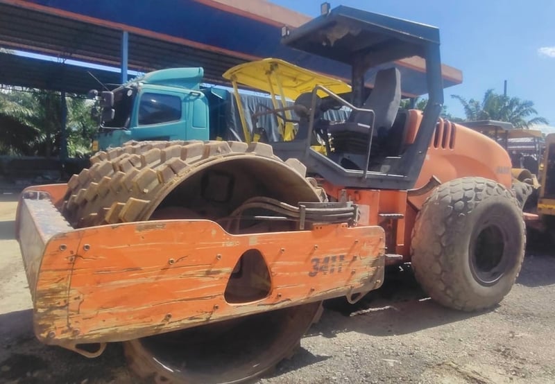 ขายรถบดสั่นสะเทือน2เพลา2เปลือก HAMM เดิมๆเน้นโทร 099-4982892