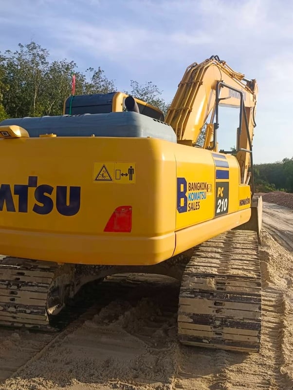 ขายรถแบคโฮ PC210-10 ทำงาน 7,700ชั่วโมง สวยๆเน้นโทร 099-4982892