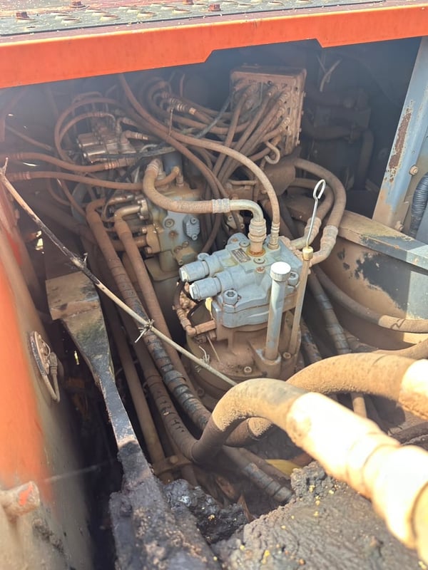 ขายรถแบคโฮ ZX200-5G 9,000ชั่วโมง เล่ม เน้นโทร 099-4982892