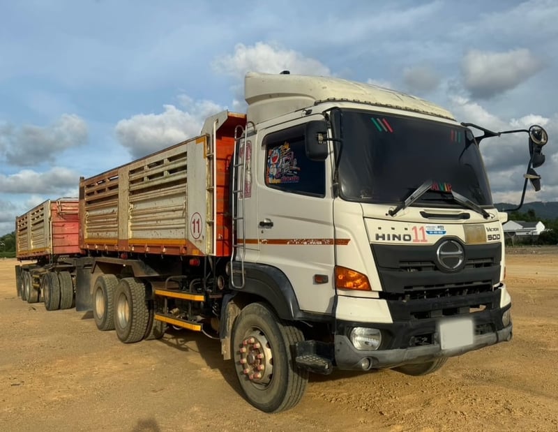 ขายรถพ่วง18ล้อดั้ม HINO 344กับหาง SMM เดิมๆเน้นโทร 099-4982892