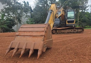 ขายรถแบคโฮ XE215C ทำงาน 8,100ชั่วโมง เดิมๆเน้นโทร 099-4982892