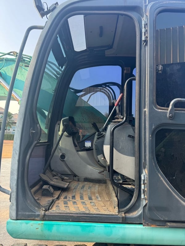 ขายรถแบคโฮ SK YY05 ทำงาน 4,900ชั่วโมง เดิมๆเน้นโทร 099-4982892 ขายรถแบคโฮ SK YY05 ทำงาน 4,900ชั่วโมง เดิมๆเน้นโทร 099-4982892