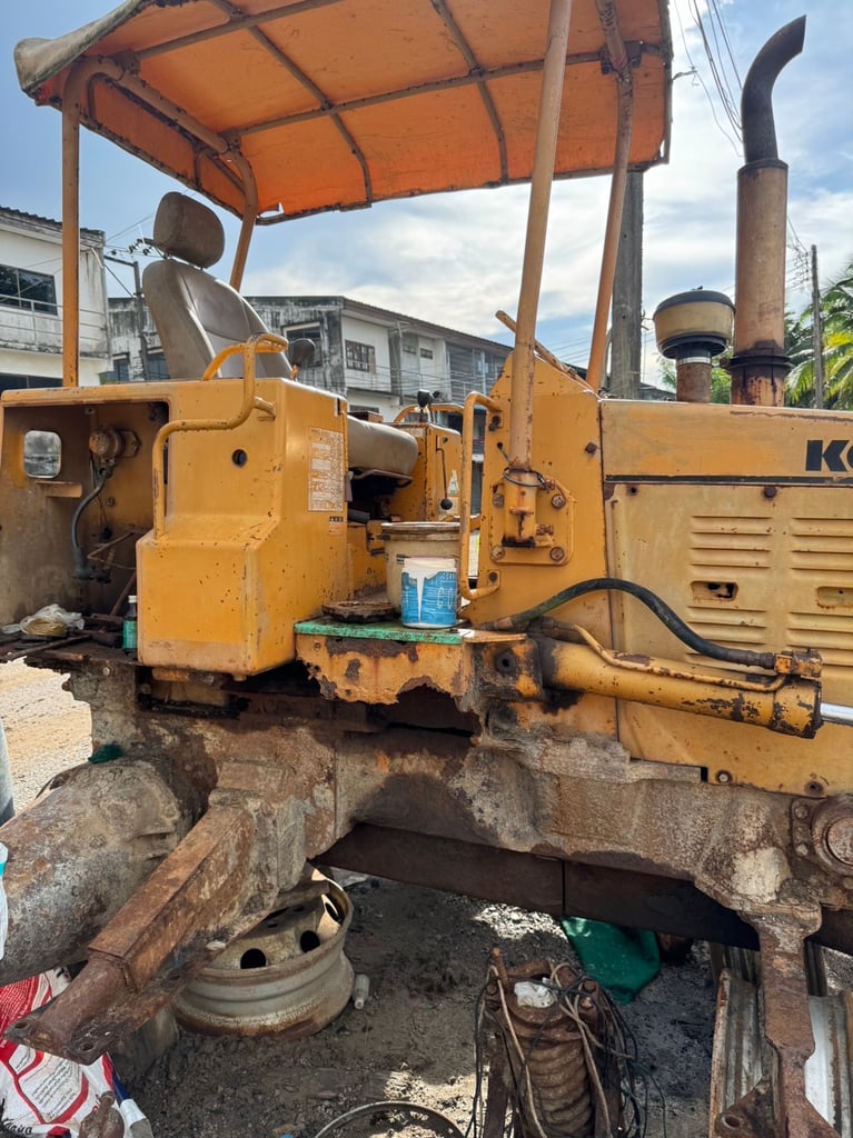 ขายรถแทรกเตอร์ D31PL-16 ตามสภาพ ใช้งานได้ปกติ เน้นโทร 099-4982892 ขายรถแทรกเตอร์ D31PL-16 ตามสภาพ ใช้งานได้ปกติ เน้นโทร 099-4982892