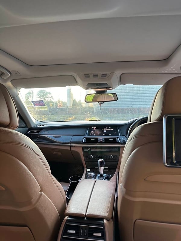 ขายรถเก่ง BMW 730LD วิ่ง 170,000กิโล ปี58 เดิมๆเน้นโทร 099-4982892 ขายรถเก่ง BMW 730LD วิ่ง 170,000กิโล ปี58 เดิมๆเน้นโทร 099-4982892