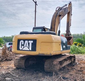 ขายรถแบคโฮ 320D2 19,000ชั่วโมง เดิมๆเน้นโทร 099-4982892