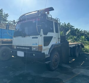 ขายรถ10ล้อท้ายลาด FN527MA 190แรงม้า เน้นโทร 099-4982892