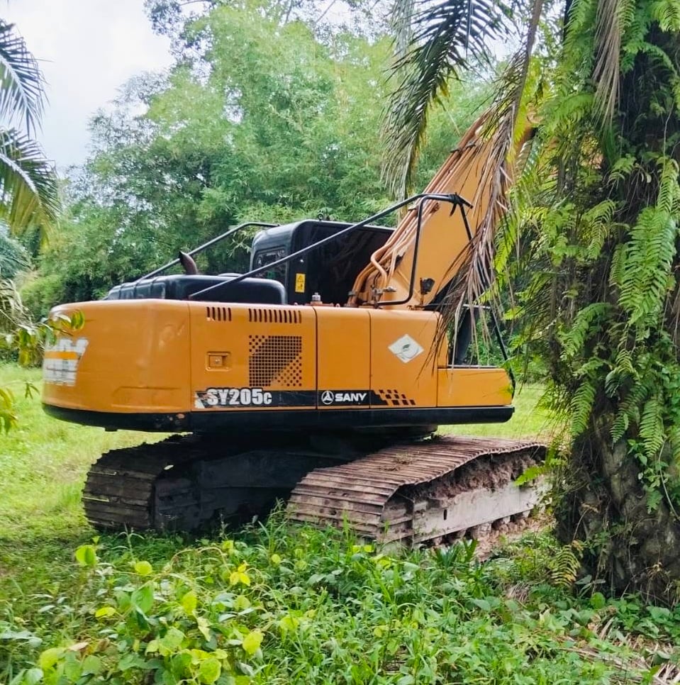 ขายรถแบคโฮ SY205C 6,100ชั่วโมง สวยๆเล่ม เน้นโทร 099-4982892 ขายรถแบคโฮ SY205C 6,100ชั่วโมง สวยๆเล่ม เน้นโทร 099-4982892