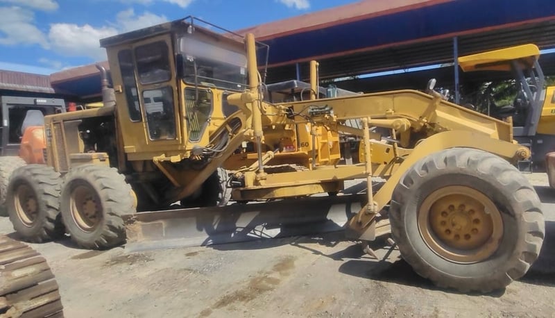 ขายรถเกรด CAT 140G เดิมสวย เล่ม พร้อมใช้ เน้นโทร 099-4982892