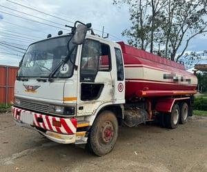 ขายรถ10ล้อน้ำเพลาเดียว HINO 195 แรงม้า เน้นโทร 099-4982892 ขายรถ10ล้อน้ำเพลาเดียว HINO 195 แรงม้า เน้นโทร 099-4982892