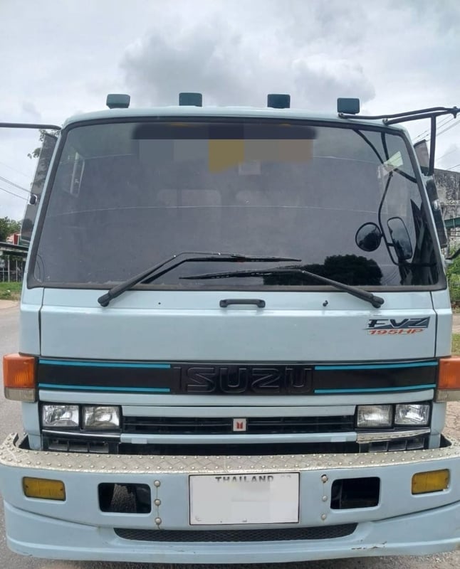 ขายรถ10ล้อ2เพลาท้ายลาด ISUZU 175 สวยๆเน้นโทร 099-4982892 ขายรถ10ล้อ2เพลาท้ายลาด ISUZU 175 สวยๆเน้นโทร 099-4982892