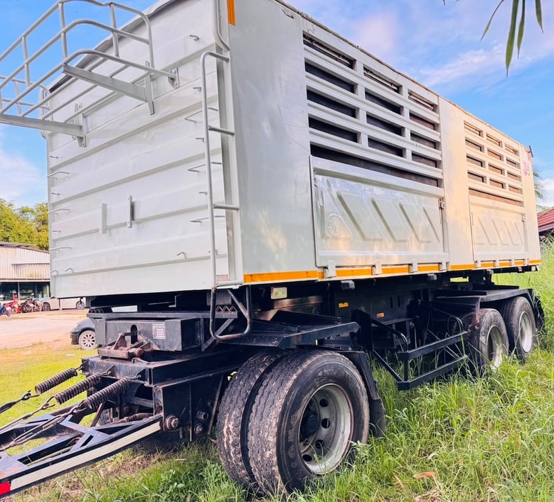 ขายรถพ่วง22ล้อดั้ม 360หางSMMปี60เดิมๆเน้นโทร 099-4982892