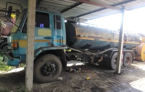 ขายรถ10ล้อบรรทุกน้ำ ISUZU 145 แรงม้า ตามสภาพ เน้นโทร 099-4982892 ขายรถ10ล้อบรรทุกน้ำ ISUZU 145 แรงม้า ตามสภาพ เน้นโทร 099-4982892