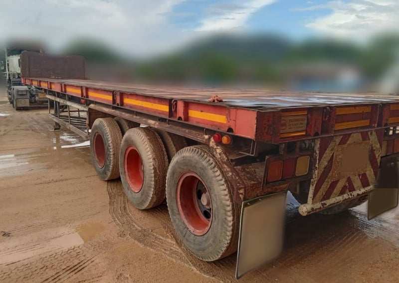 ขายหางพื้นเรียบ3เพลา SMMปี51 พร้อมใช้ เน้นโทร 099-4982892